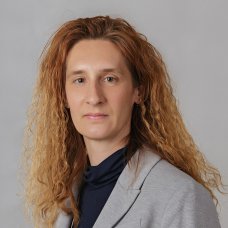 Takács Krisztina, Dr.